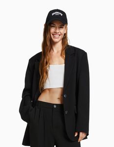 Oferta de Blazer tailoring loose fit corte feminino por 27,99€ em Bershka
