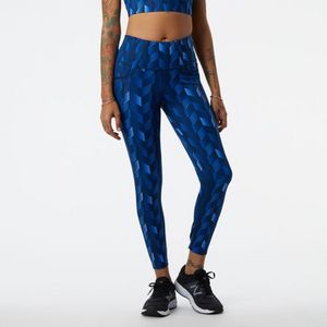 Oferta de Leggings Shape Shield 7/8 High Rise Printed Pocket
    
        
            Mulheres por 37,5€ em New Balance