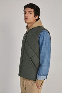 Oferta de Colete acolchoado gola bomber por 24,99€ em Springfield