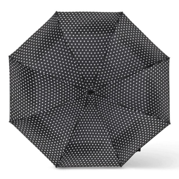 Oferta de Guarda-chuva com design de pontos por 7€ em Flying Tiger