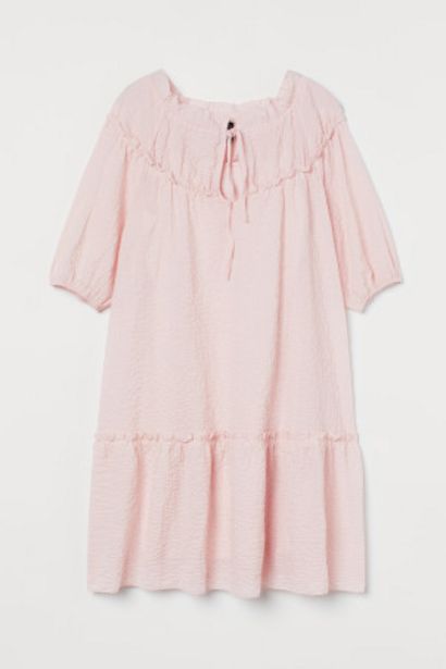 Oferta de Vestido com mangas balão por 11,99€ em H&M
