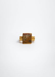 Oferta de Anel quadrado por 12,99€ em Mango