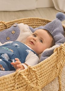 Oferta de Forra tricot alcofa bebé por 58,99€ em Mayoral