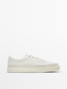 Oferta de Sapatilhas Canvas Brancas - Studio por 79,95€ em Massimo Dutti