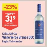 Oferta de Vinho verde Casal Garcia por 3,19€ em Aldi
